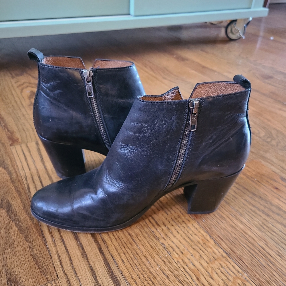 Frye Meghan Booties